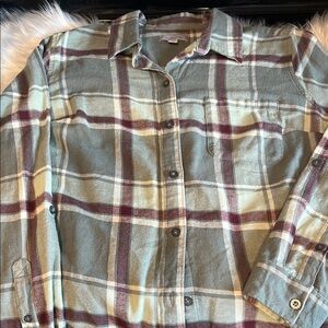 Ocean& Coast plaid  women’s  Button-Up Shirt